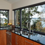 contemporary-kitchen-ventana-construction-llc-img~ecf15bb7000314a5_8-9173-1-44e8454